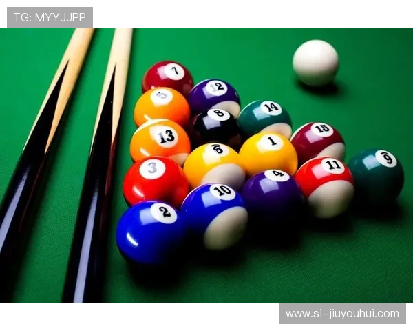 台球与足球对比分析：运动形式、规则差异与技术要求全面解析